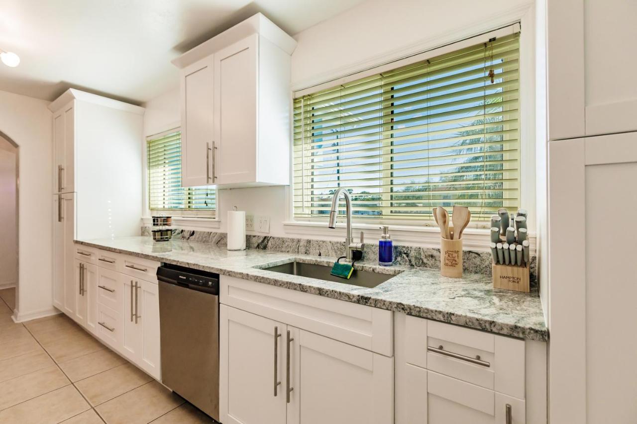 New! Dock Canal Family Home W/Pool & Gulf Access! North Fort Myers Exterior foto